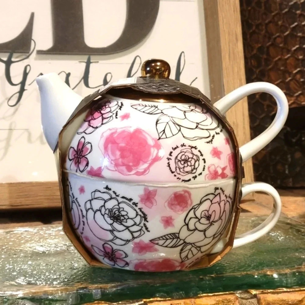 Ciroa Love For One Tea Set Ceramic with touches of Gold NWT